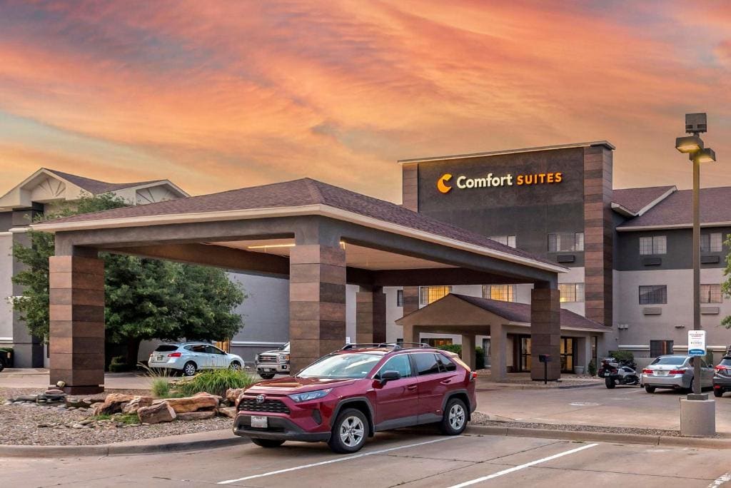 Comfort Suites Clovis North - View 4