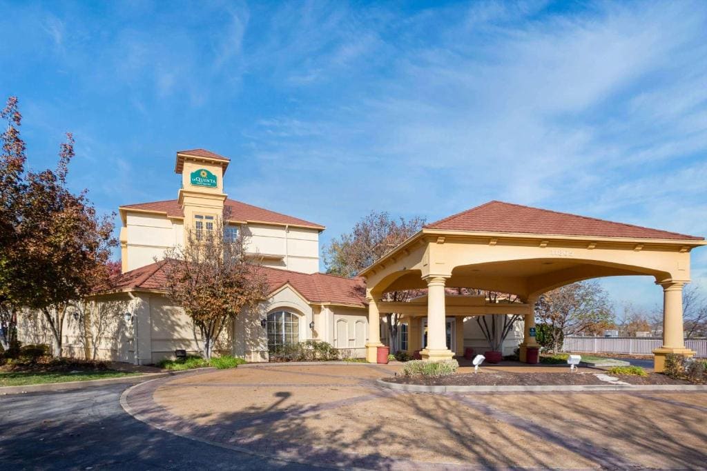 La Quinta by Wyndham St. Louis Westport - Main view