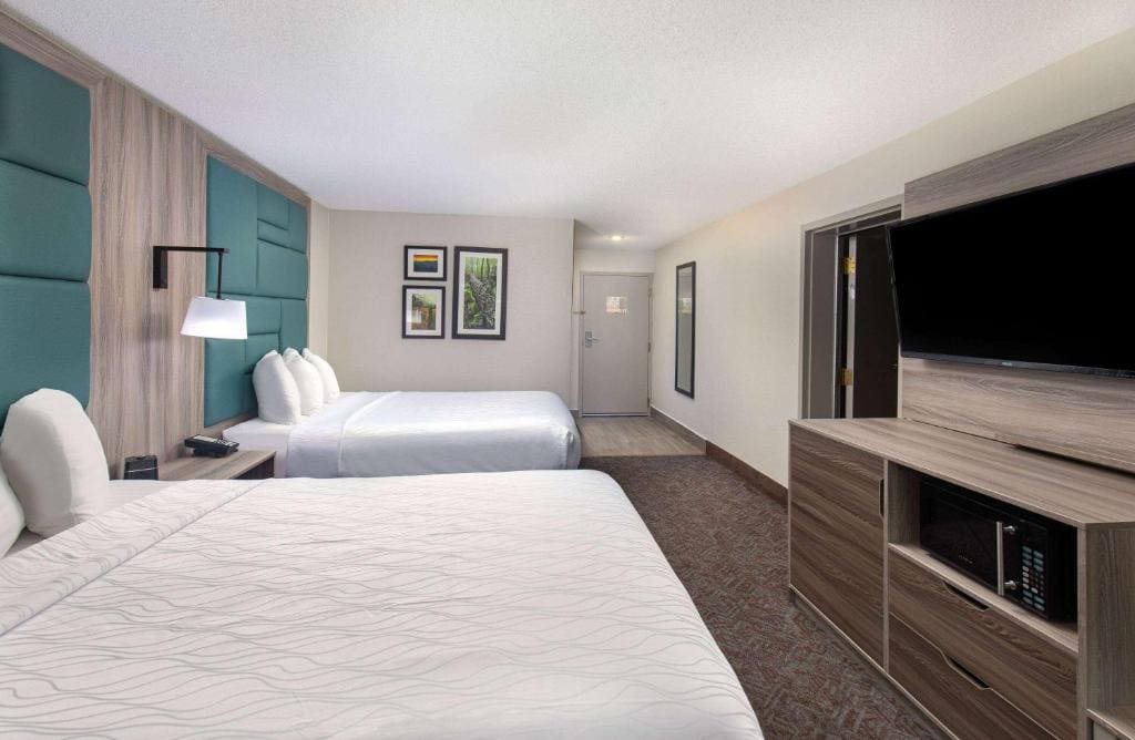 La Quinta Inn by Wyndham Pigeon Forge-Dollywood - View 7