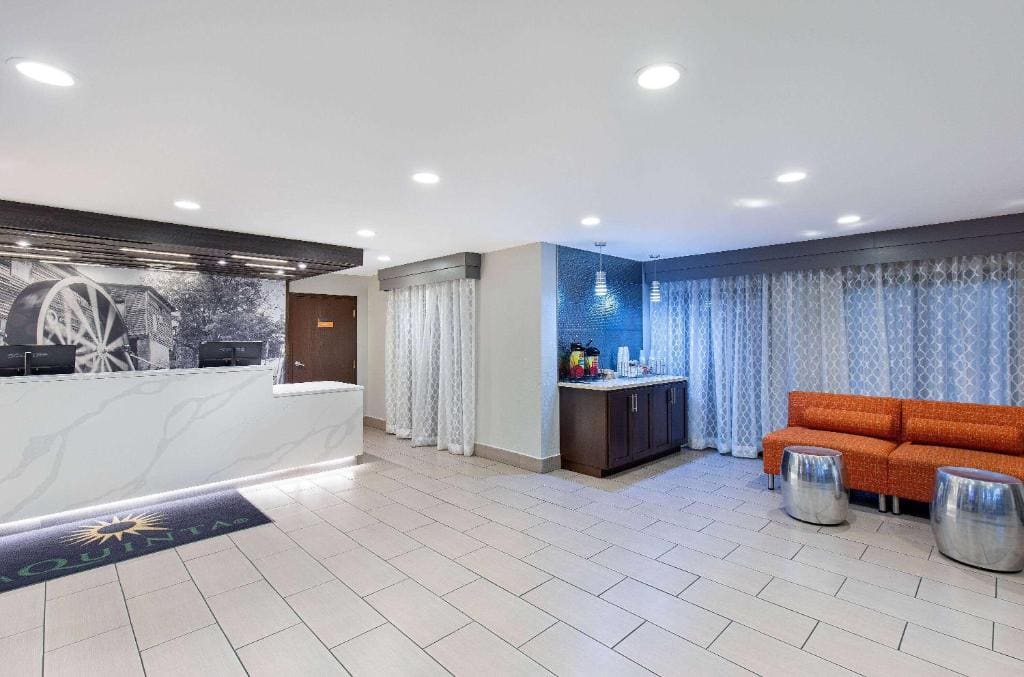 La Quinta Inn by Wyndham Pigeon Forge-Dollywood - View 4