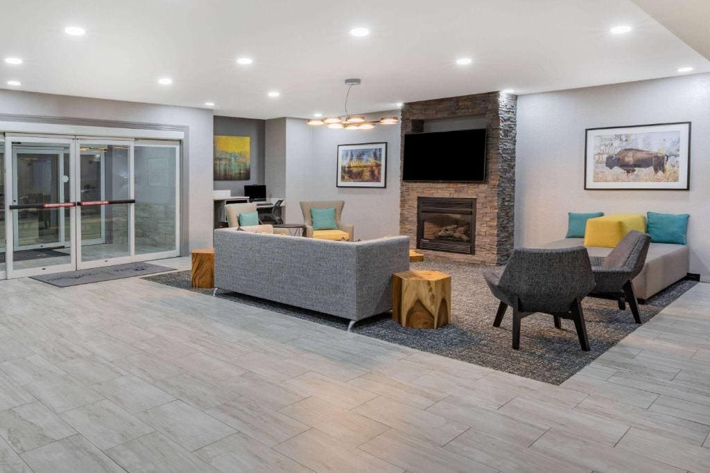 La Quinta Inn & Suites by Wyndham Ardmore - View 3
