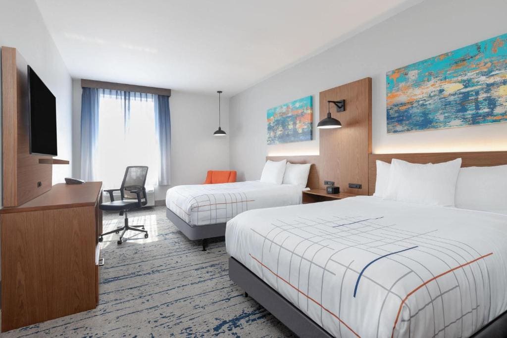 La Quinta Inn & Suites by Wyndham Eagle Pass - View 2