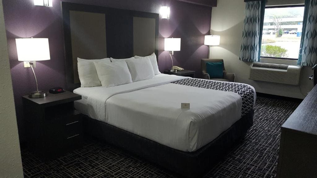La Quinta Inn by Wyndham West Long Branch NJ Shore Area - View 7