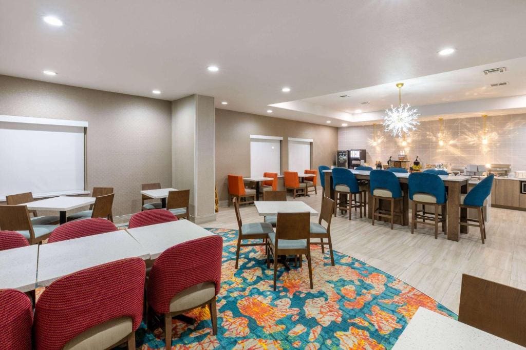 La Quinta by Wyndham New Braunfels - View 4