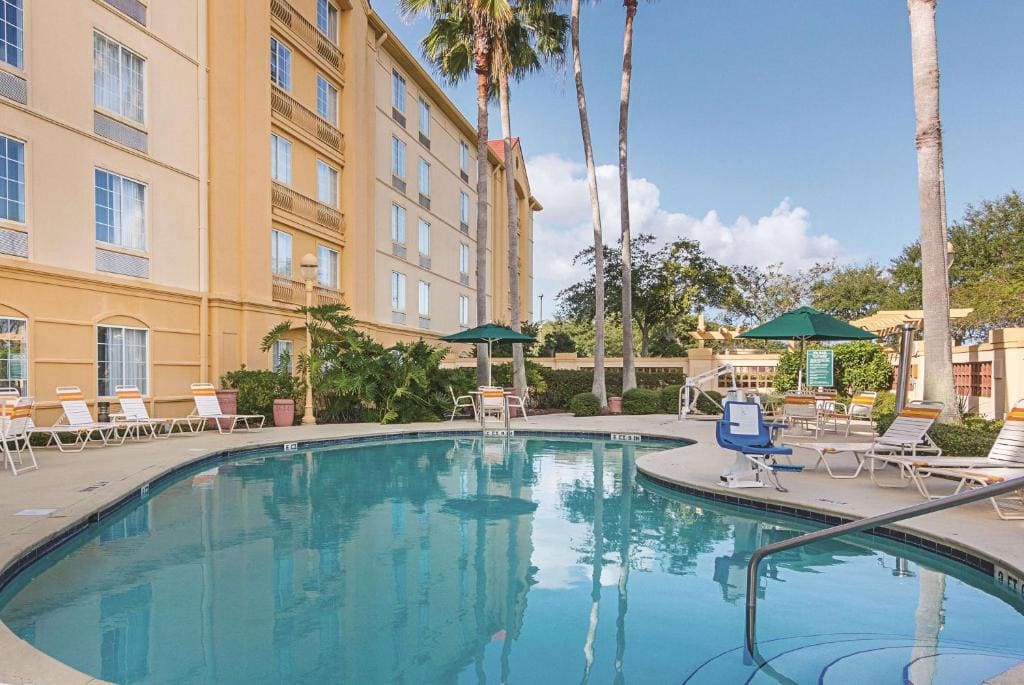 La Quinta by Wyndham Orlando Airport North - View 3