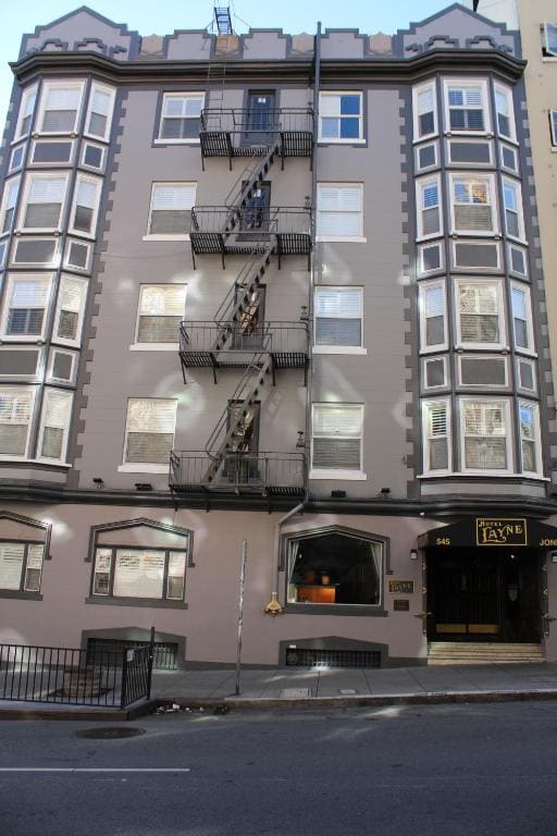 Layne Hotel - Main view