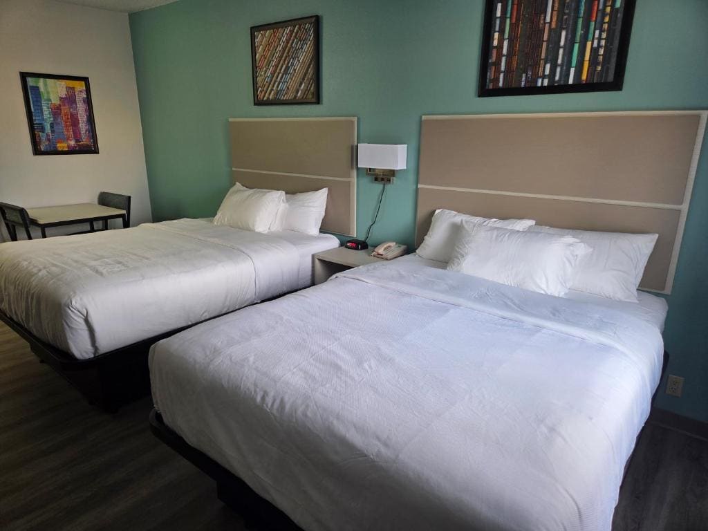 MainStay Suites LeClaire - Quad Cities - View 2