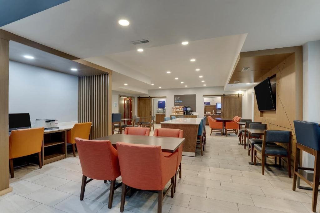 Holiday Inn Express Lexington Southwest Nicholasville by IHG - View 3