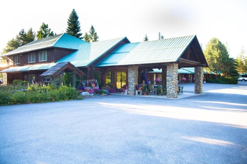 Log Inn Bonners Ferry - View 4