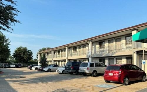 Luxury inn - View 2