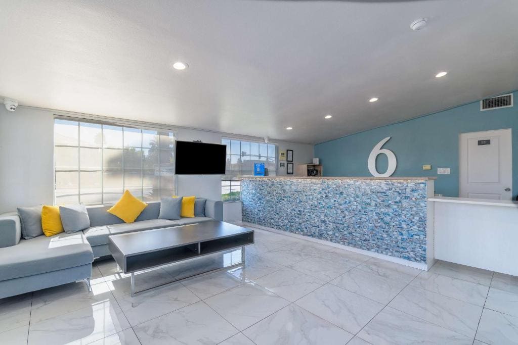 Studio 6 Suites Madera, CA Yosemite - View 4