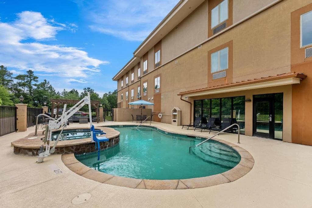 MainStay Suites Lufkin - View 4