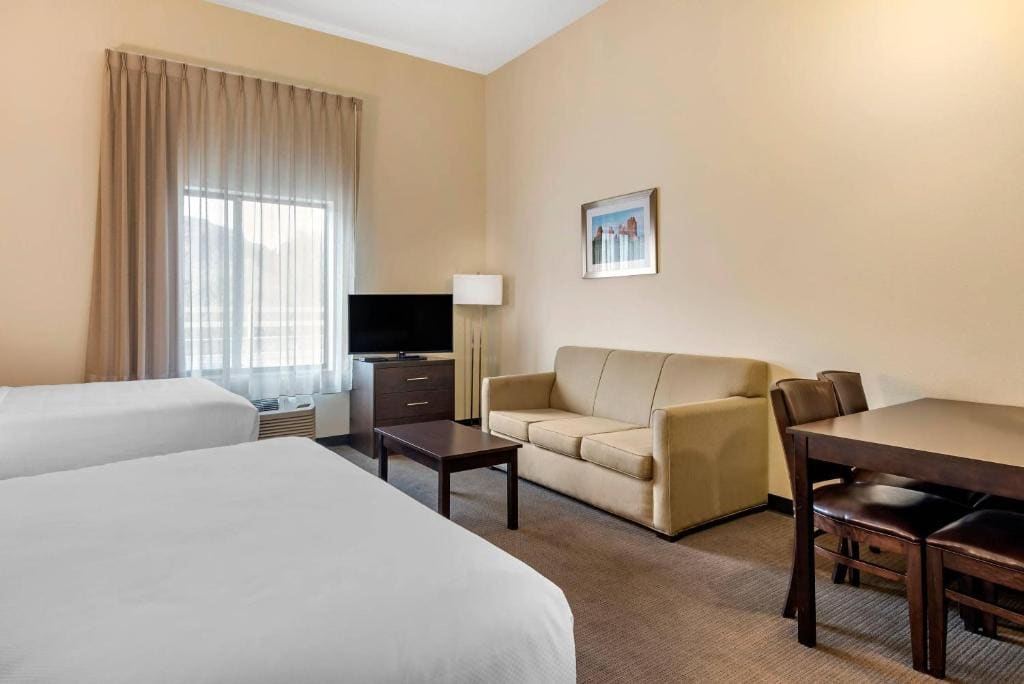 MainStay Suites Moab near Arches National Park - View 6