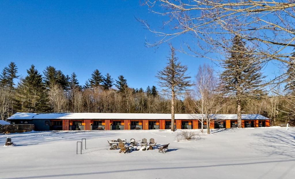 Matterhorns Hunter Lodge - Main view