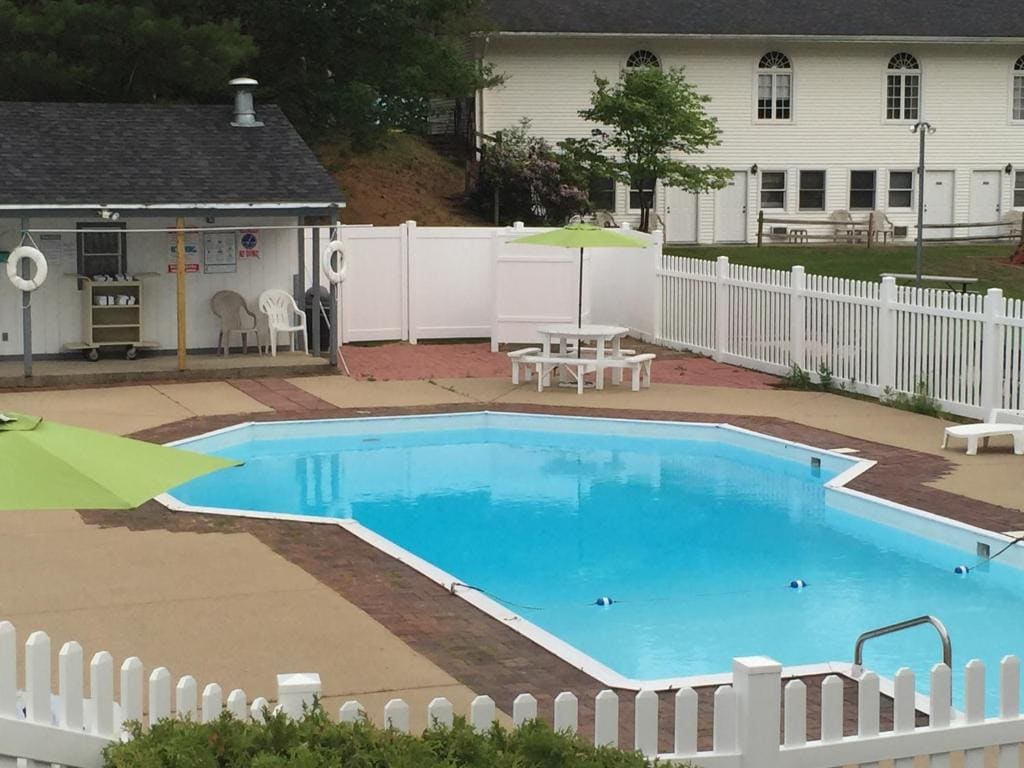 Merrill Farm Inn - View 5
