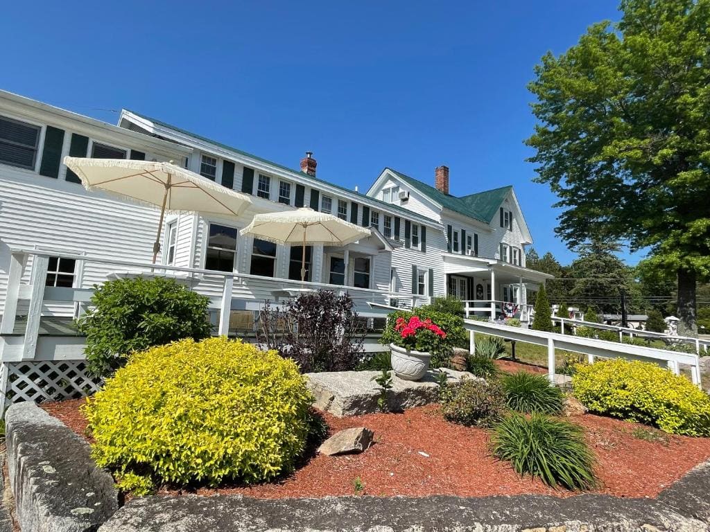 Merrill Farm Inn - Main view