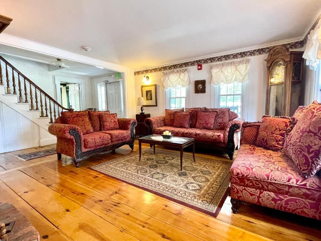 Merrill Farm Inn - View 6