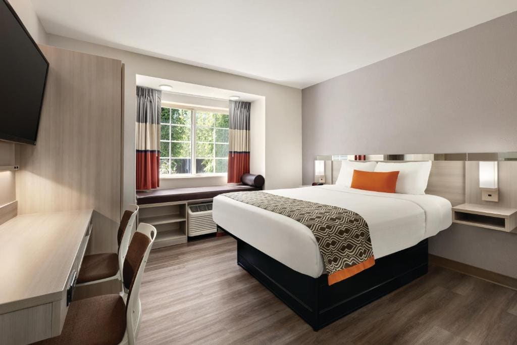 Microtel Inn & Suites by Wyndham Raleigh - View 6