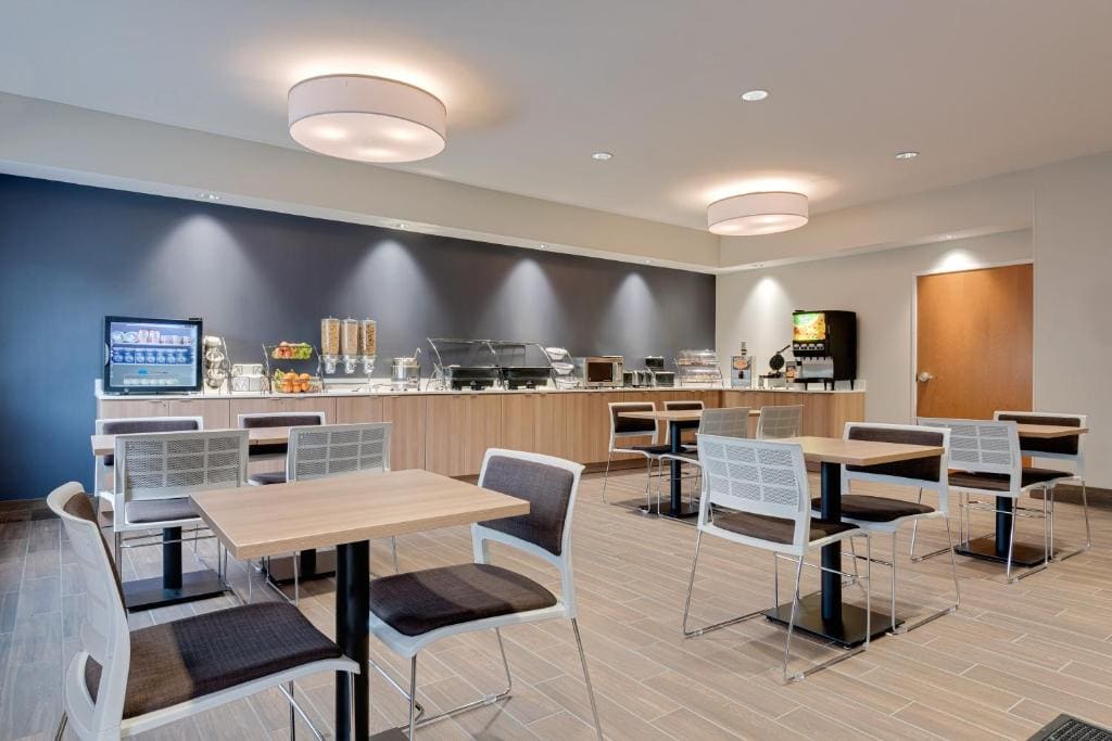 Microtel Inn & Suites by Wyndham Clarion - View 3