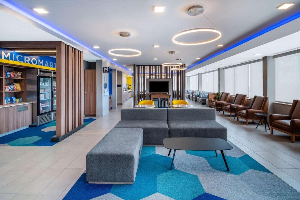 Microtel Inn & Suites by Wyndham Hot Springs - View 4