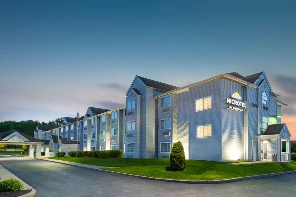 Microtel Inn & Suites by Wyndham Pittsburgh Airport - View 4