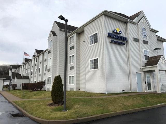 Microtel Inn & Suites by Wyndham Pittsburgh Airport - View 5