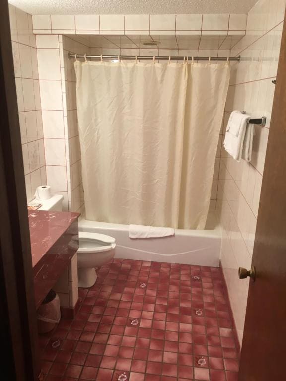 Midway Inn & Suites - View 2