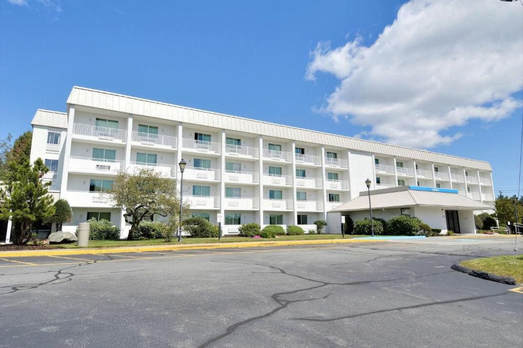 Motel 6-Danvers, MA - Boston North - Main view