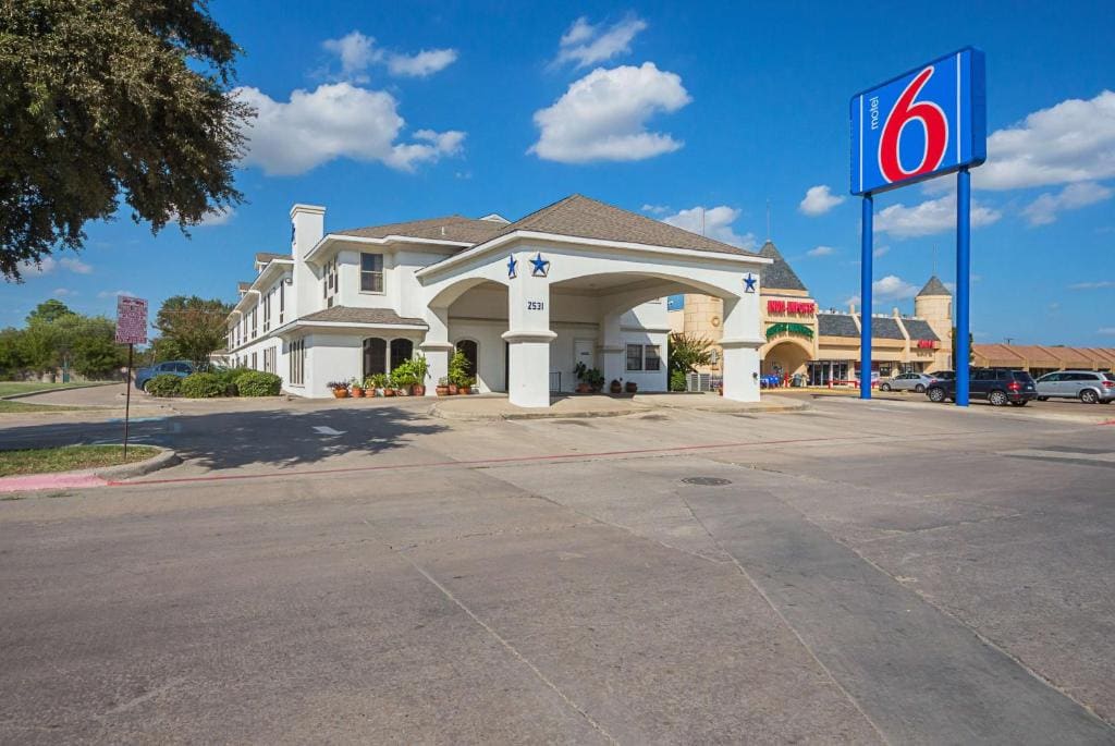 Motel 6 Dallas – Irving DFW Airport South - Main view