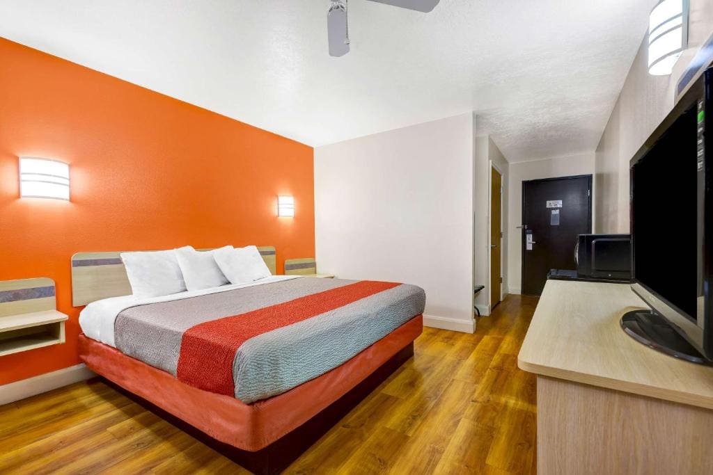 Motel 6-Beaver, UT - View 7