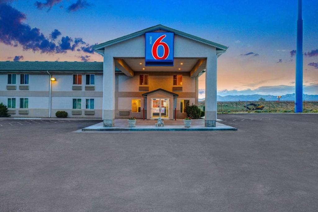 Motel 6-Beaver, UT - Main view