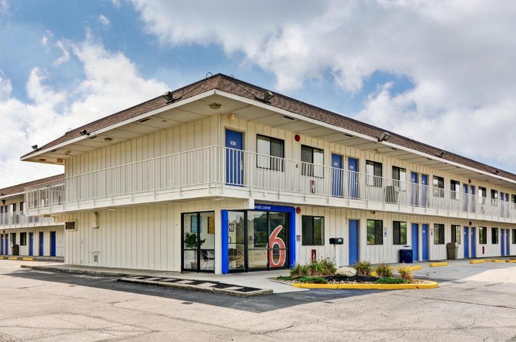 Motel 6-Pittsburgh, PA - Crafton - Main view