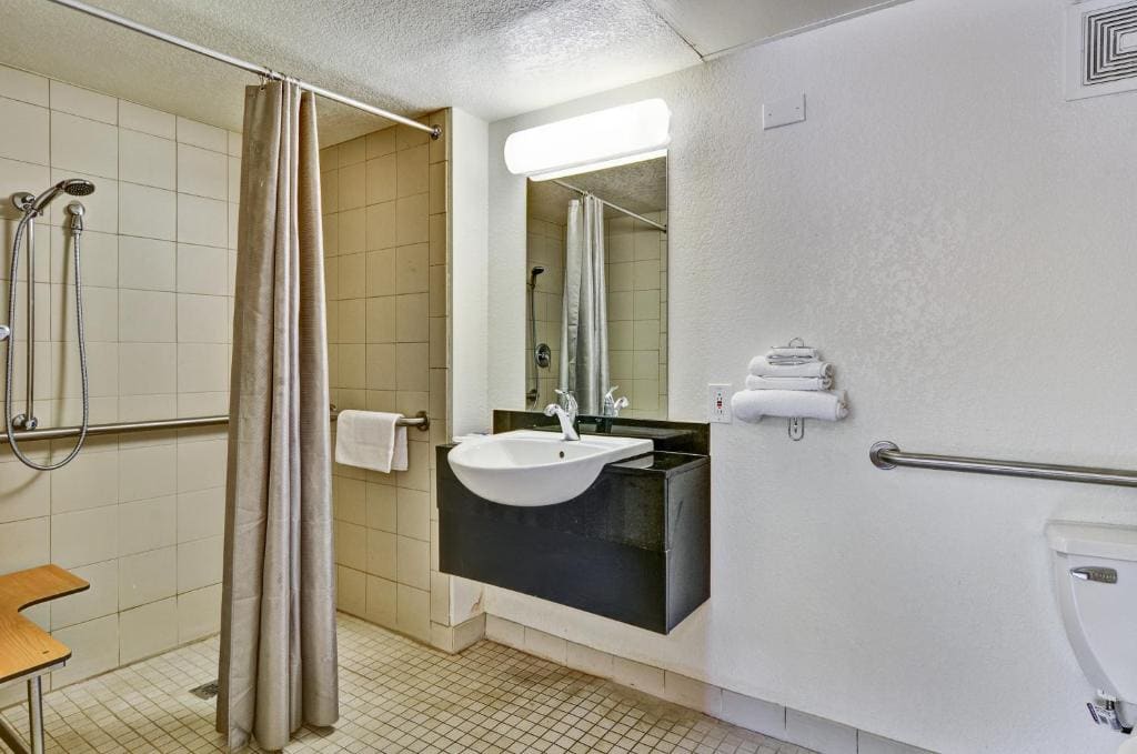 Motel 6-Pittsburgh, PA - Crafton - View 3