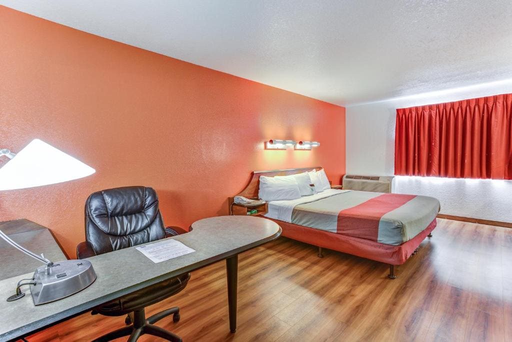 Motel 6-Portland, OR - Tigard West - View 6