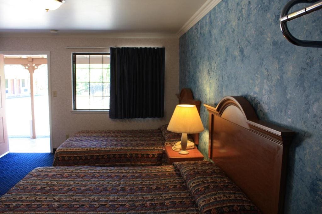 Mother Lode Motel - View 2