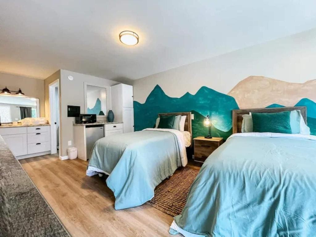 Mountain Family Twin Room - View 7