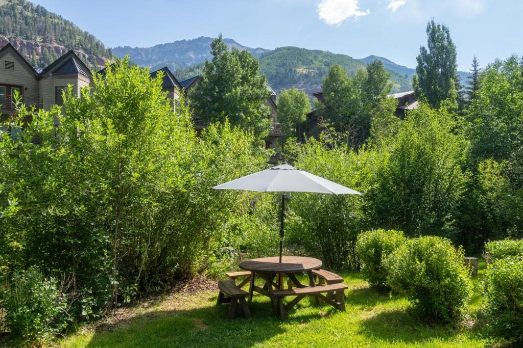 Mountainside Inn 318 by Alpine Lodging Telluride - Main view