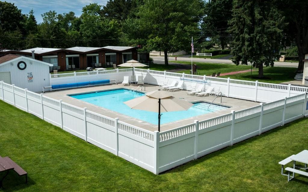 Nader's Motel & Suites - View 3