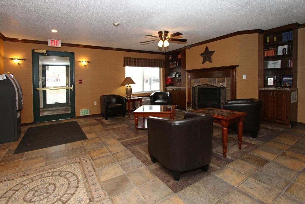 New Victorian Inn & Suites Lincoln - View 4