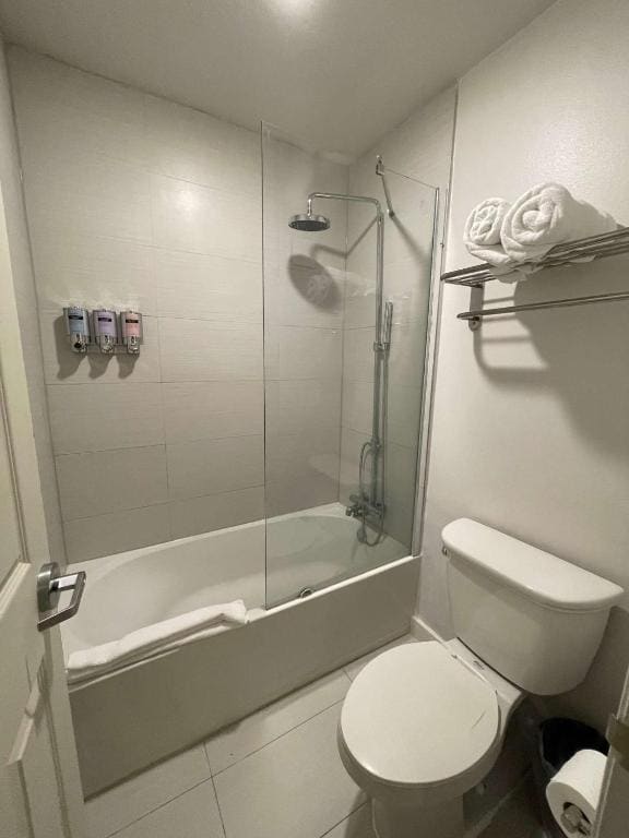 Newly renovated room in cozy hotel near Disney 2 - View 3