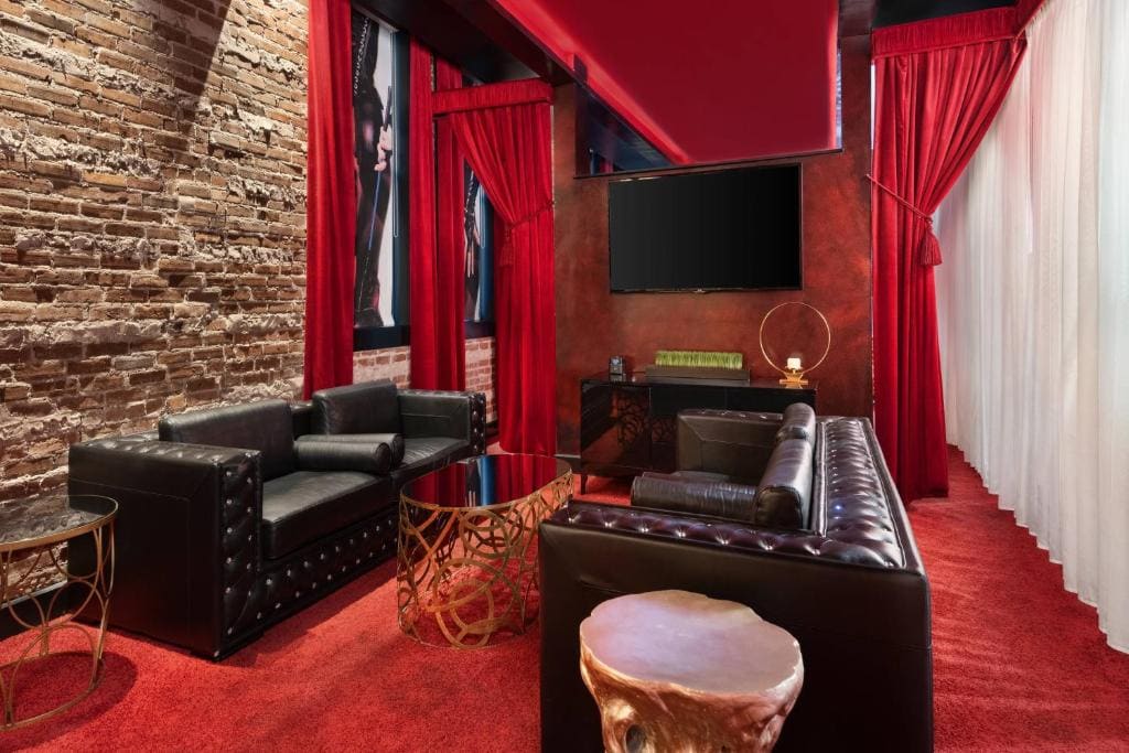 Saint Hotel New Orleans Autograph Collection - View 4