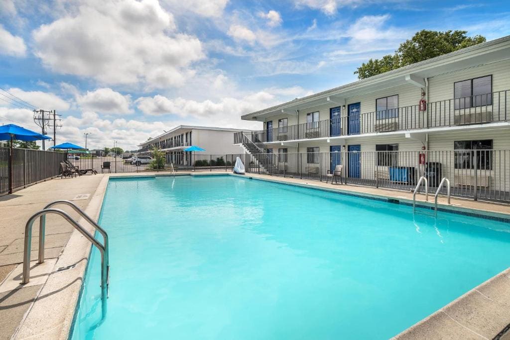 Motel 6-Norfolk, VA - View 6