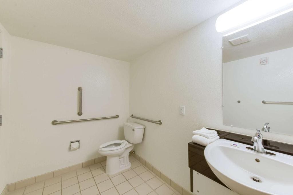 Motel 6-Norfolk, VA - View 7