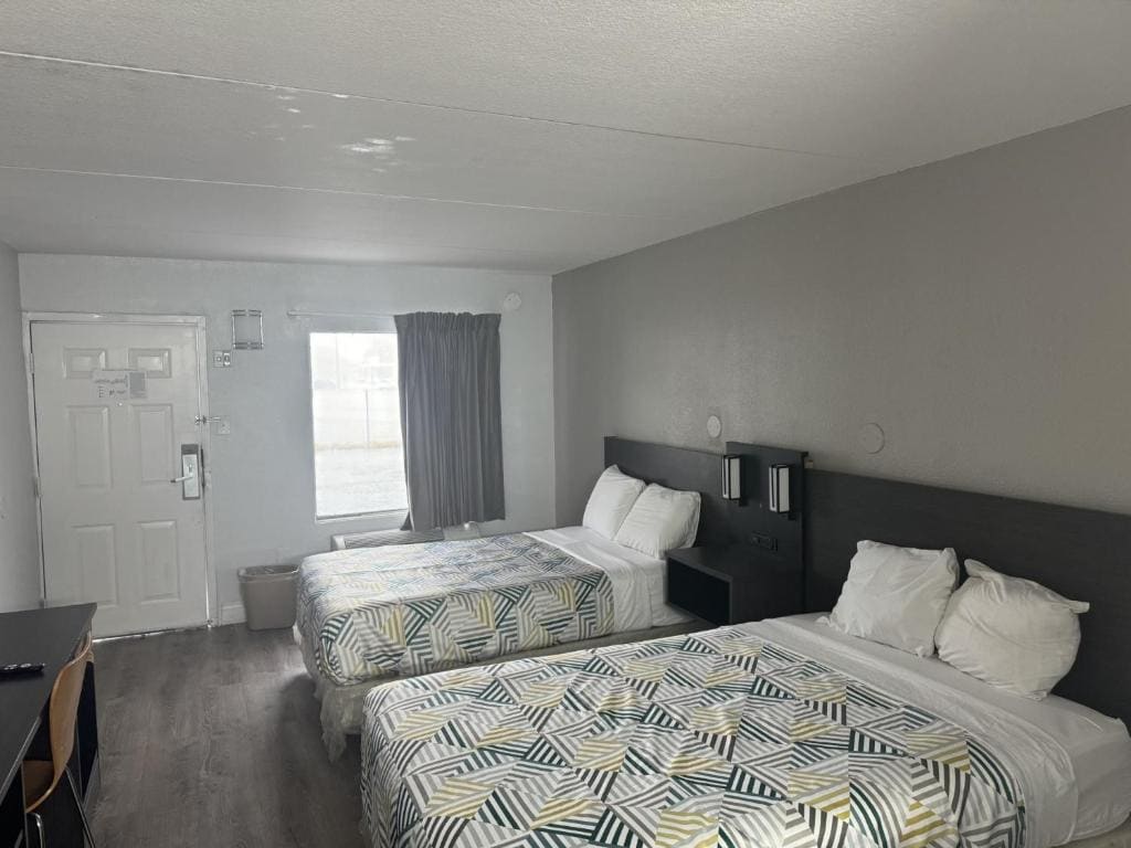 Motel 6-Norfolk, VA - View 3