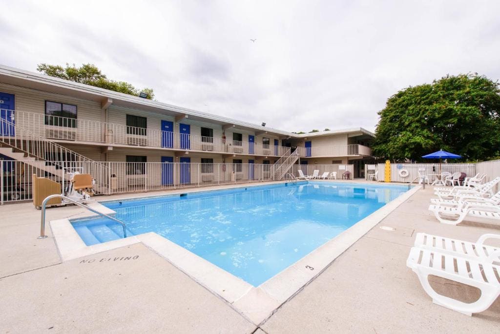 Motel 6-Norfolk, VA - View 4