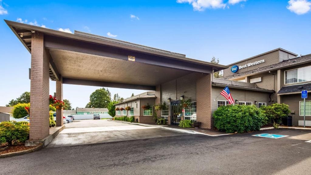 Best Western Oak Meadows Inn - View 6