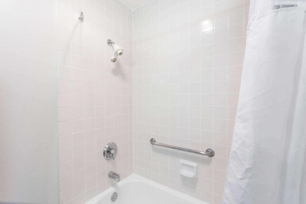 Ramada by Wyndham Oceanside - View 5