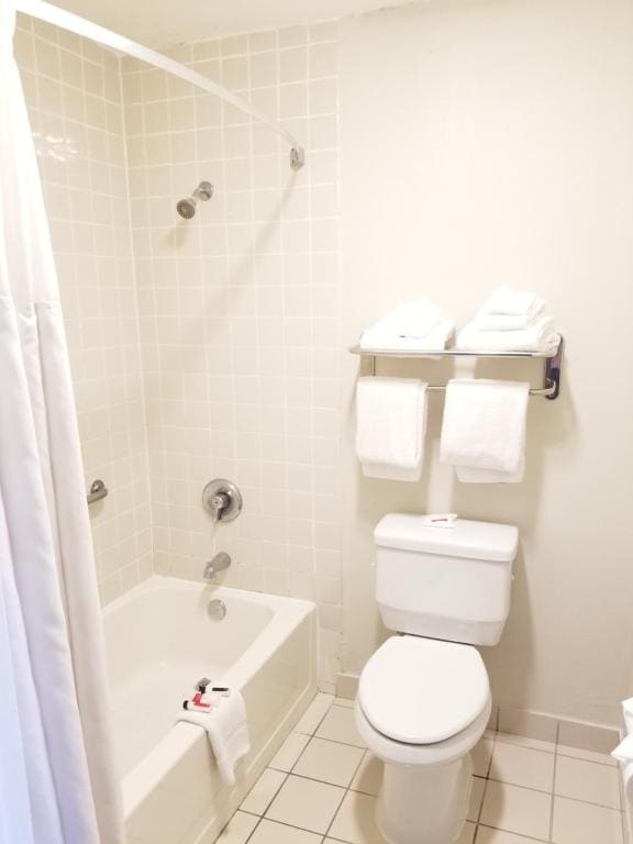 Ramada by Wyndham Oceanside - View 4