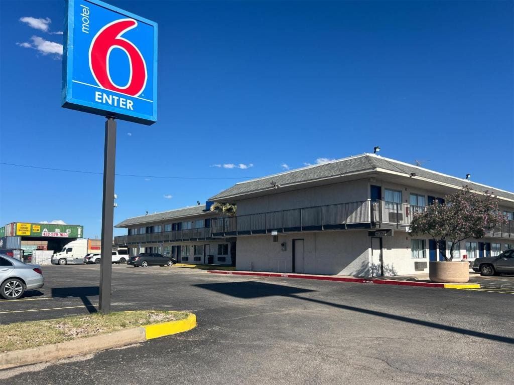 Motel 6-Odessa, TX - View 4