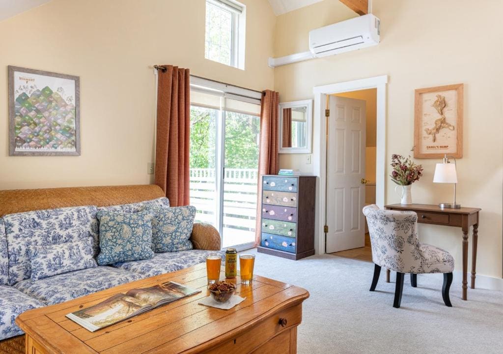 Old Stagecoach Inn - View 5
